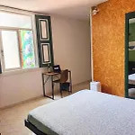 Konukevi Ria Terrace Faro