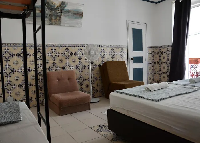 Πανσιόν Ria Terrace Φάρο
